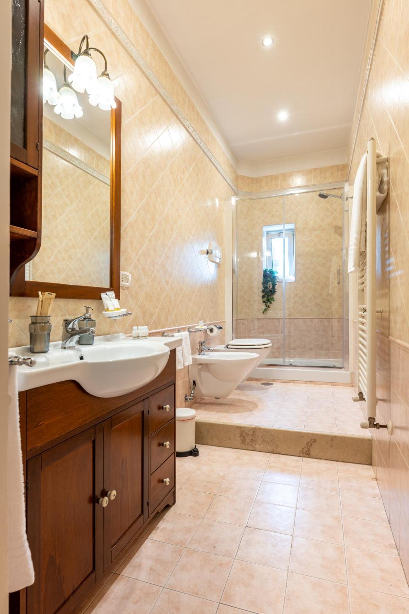 100Mq Maison Paradise - Central & Elegant Apt Bari Esterno foto